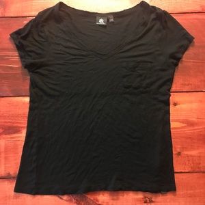 ✨ Rock & Republic Black Shimmer Tee ✨